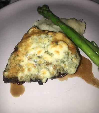Geraldine's Supper Club & Lounge