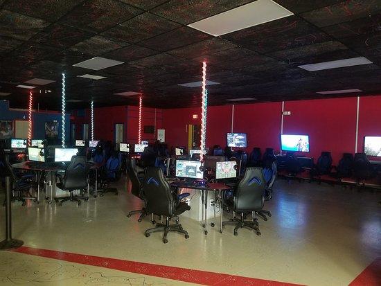 Super Geeks Gaming