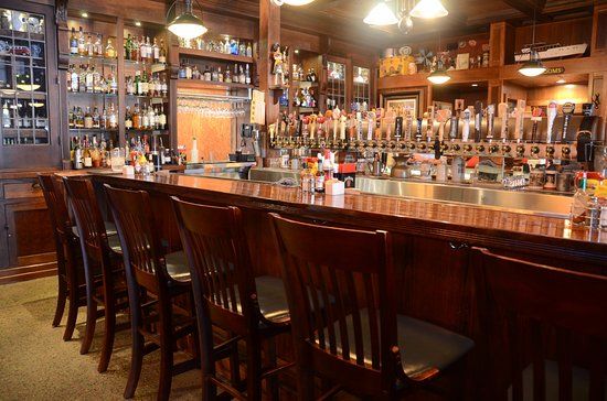 Aristocrat Pub & Restaurant
